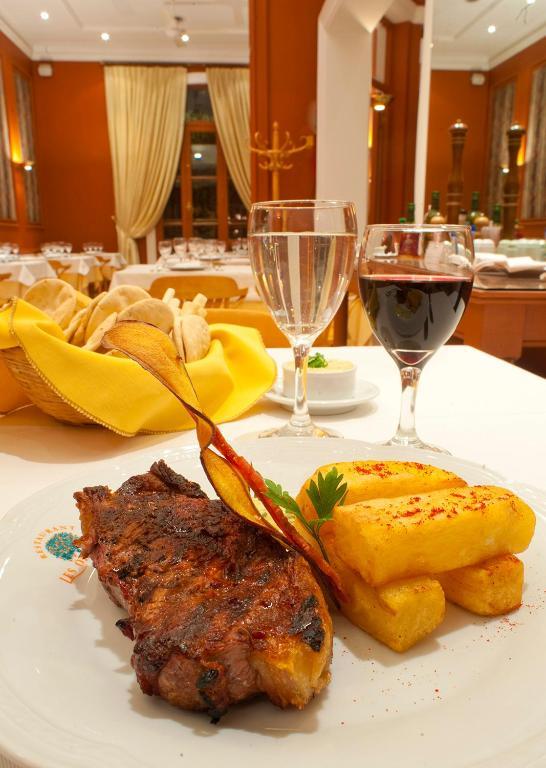 Hotel Libertador Tandil Zewnętrze zdjęcie